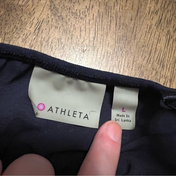 Athleta Quest Wherever Bra Size Large Navy Padded V Neck Comfy Athleisure - Picture 4 of 8